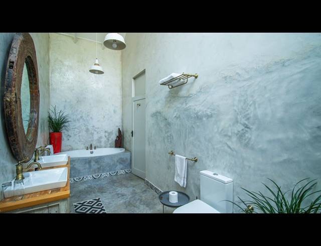 13 BEDROOM HOUSE FOR SALE IN KYALAMI